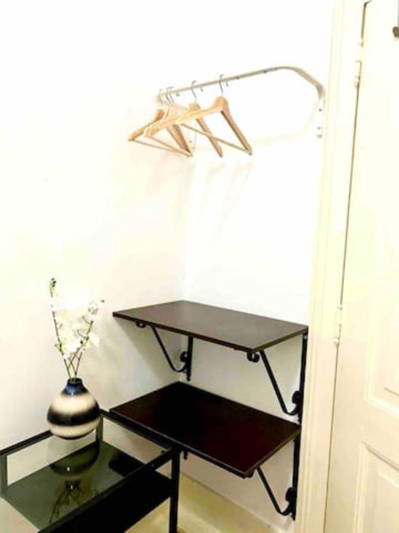 ליסבון Romantic Chiado 7 -Private Small Single Room With No Outside Window מראה חיצוני תמונה